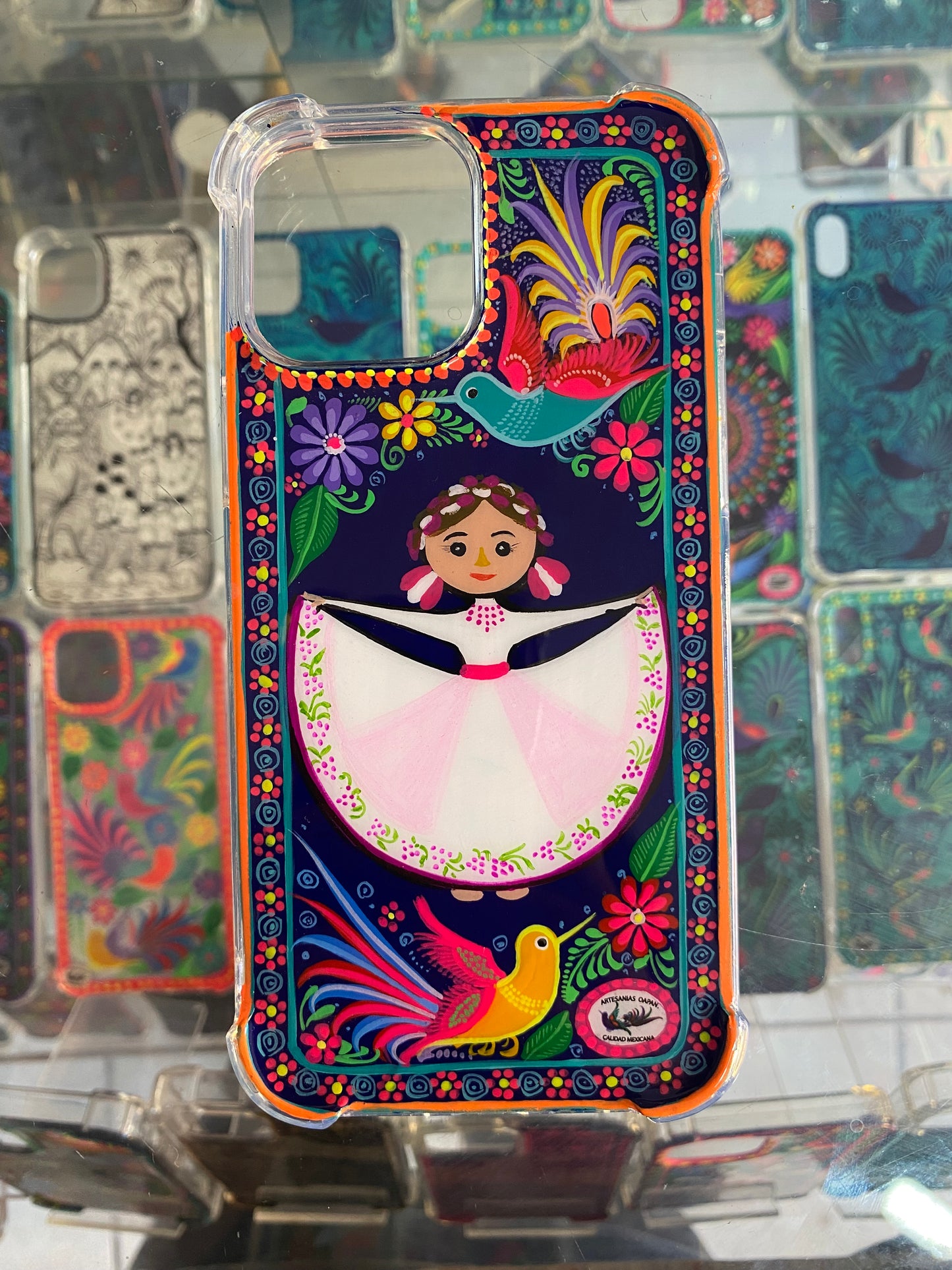 muñequita vestimenta tradicional de Aguascalientes (funda para iPhone)